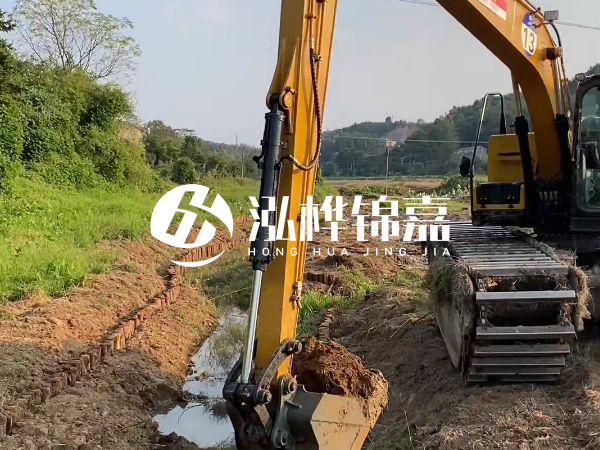 陜西松木樁廠家泓樺錦嘉-松木樁尾徑測量從哪個(gè)位置開始算？